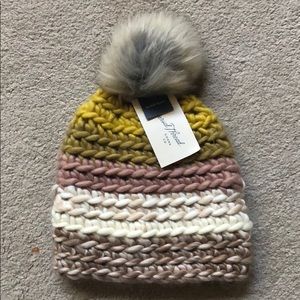 Universal Thread Knit Hat
